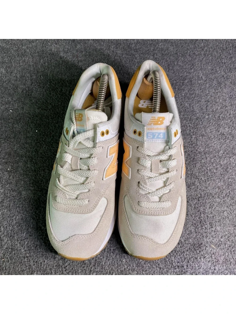 New Balance 574 Core Timberwolf Suede Womens Sz 8 Casual Sneakers WL574COR